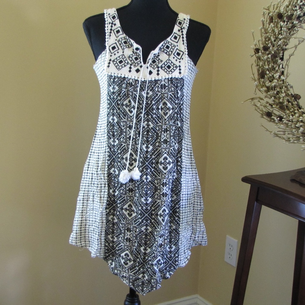 JOLT DRESS